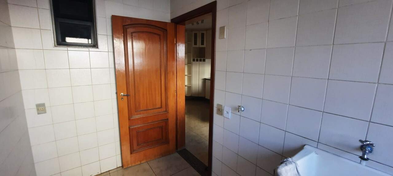 Apartamento à venda com 3 quartos, 117m² - Foto 21