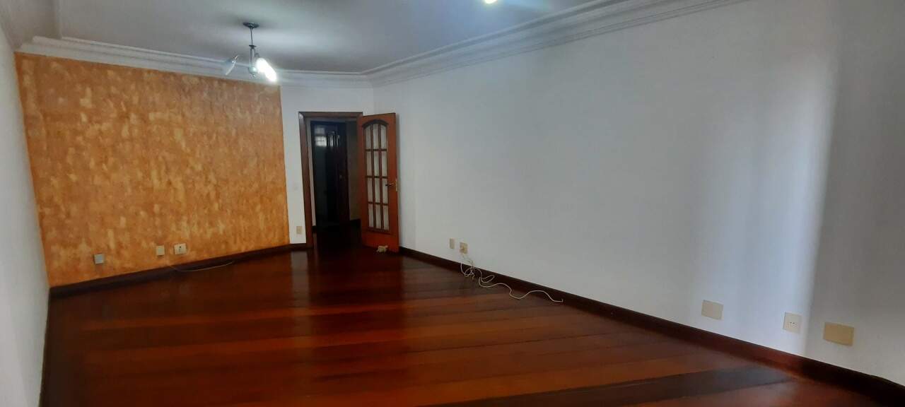 Apartamento à venda com 3 quartos, 117m² - Foto 2