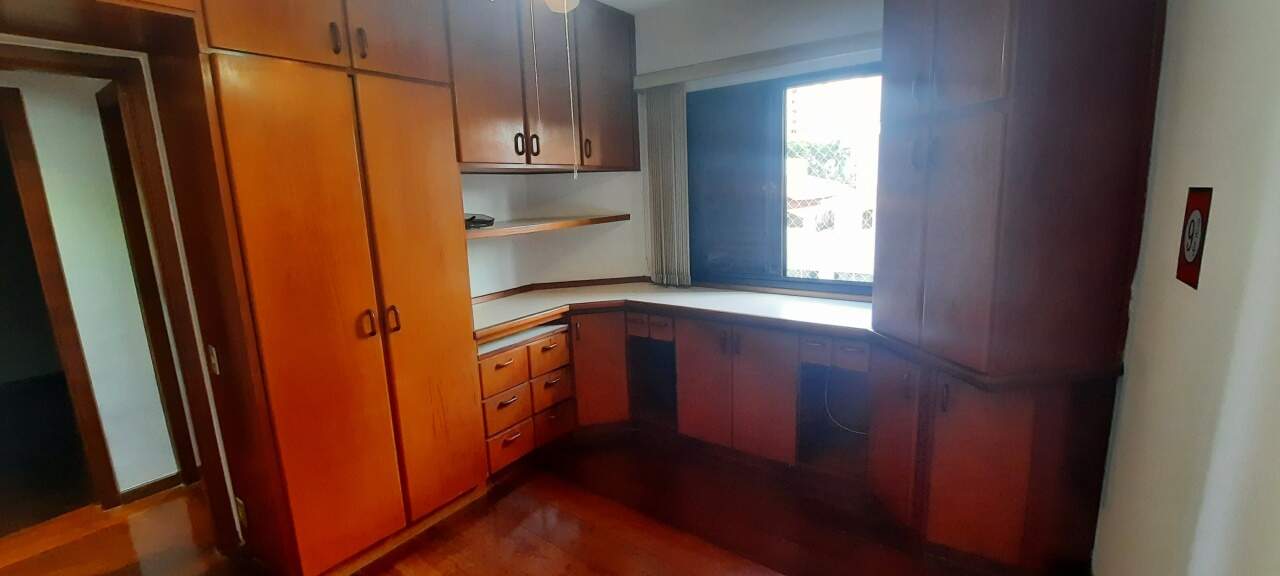 Apartamento à venda com 3 quartos, 117m² - Foto 11