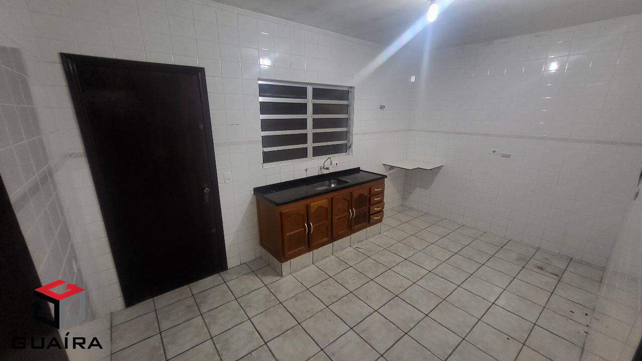 Casa à venda com 2 quartos, 125m² - Foto 4