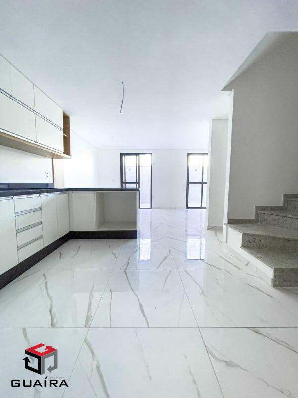 Sobrado à venda com 3 quartos, 140m² - Foto 2