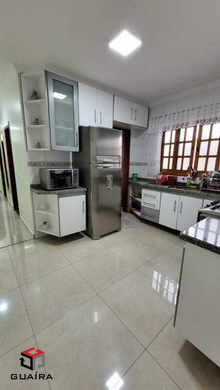 Sobrado à venda com 3 quartos, 182m² - Foto 4