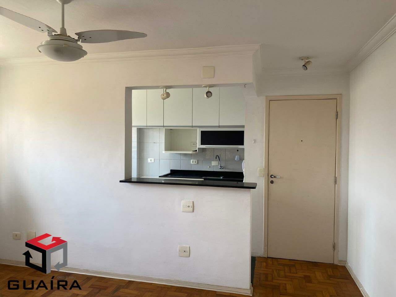 Apartamento à venda com 1 quarto, 40m² - Foto 2