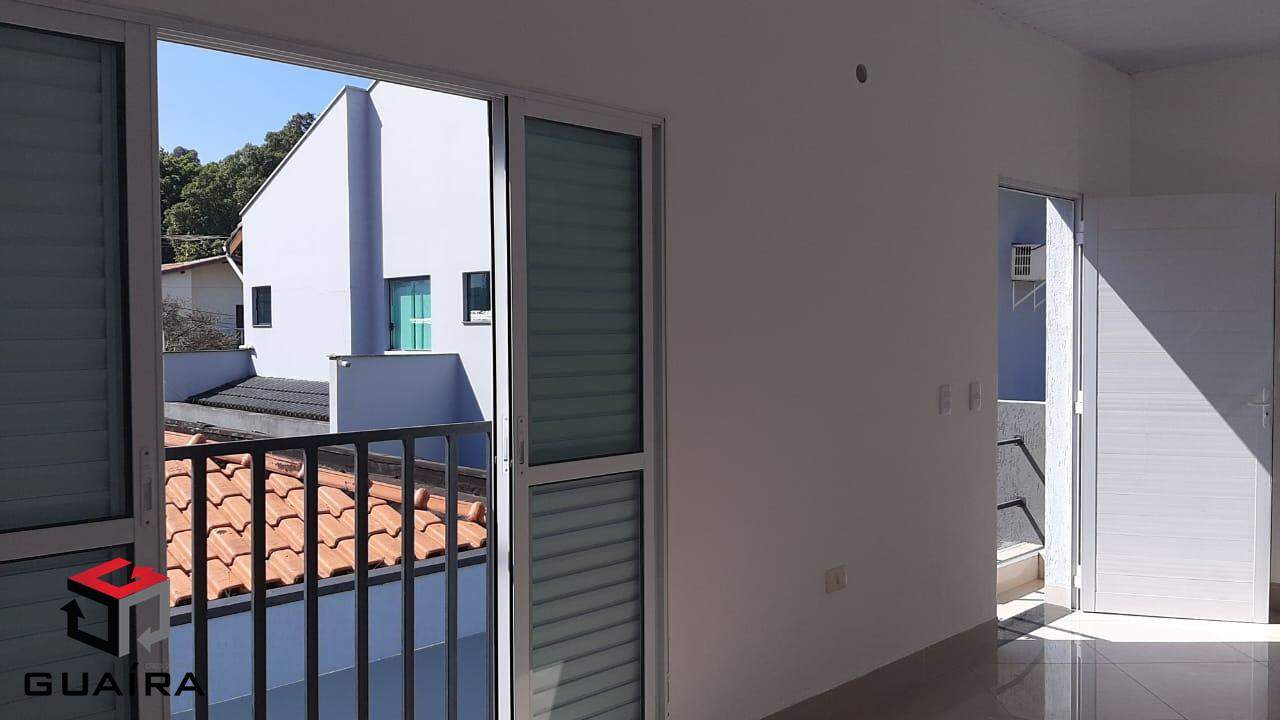 Casa à venda com 4 quartos, 220m² - Foto 3