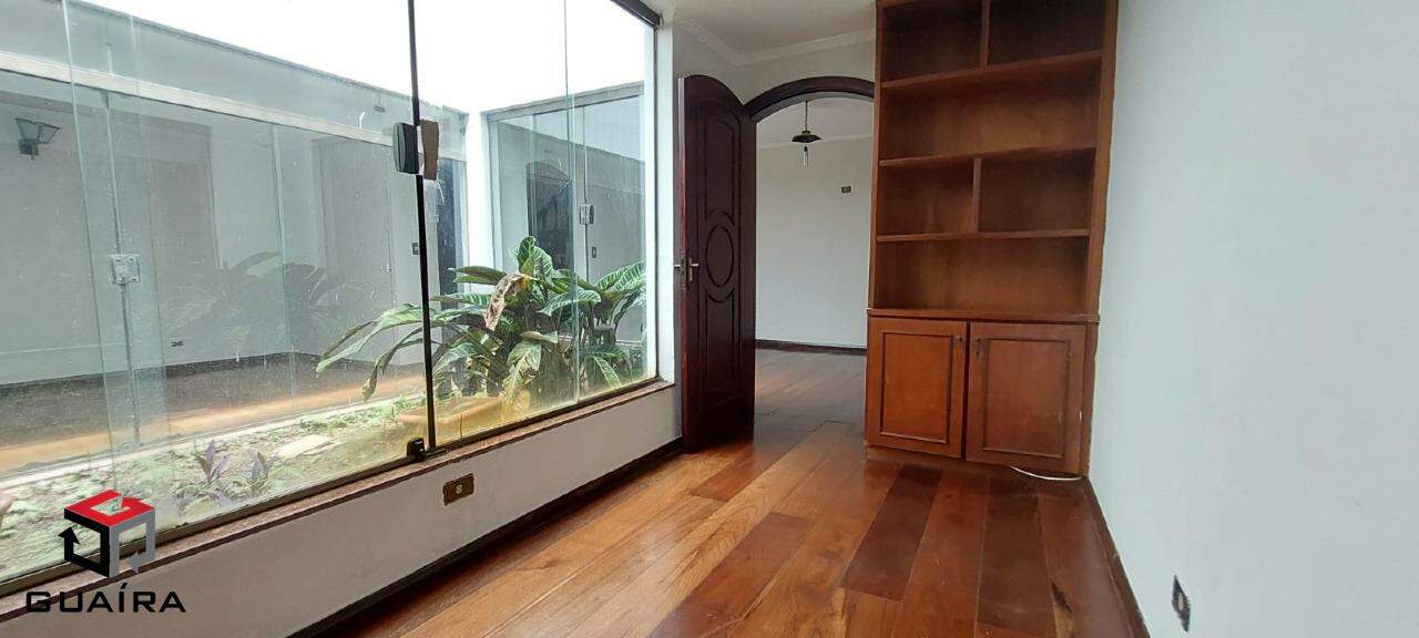 Sobrado à venda com 3 quartos, 400m² - Foto 2