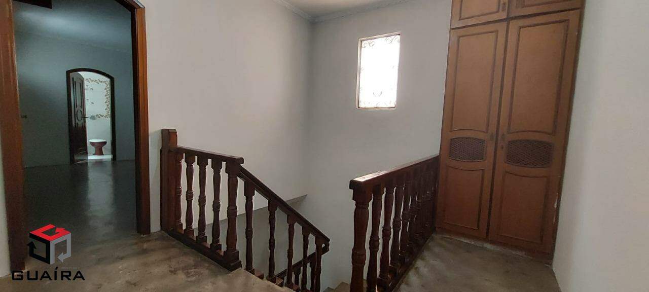 Sobrado à venda com 3 quartos, 400m² - Foto 4