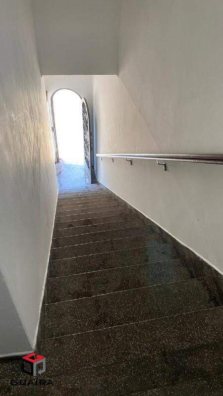 Sobrado à venda com 3 quartos, 255m² - Foto 2