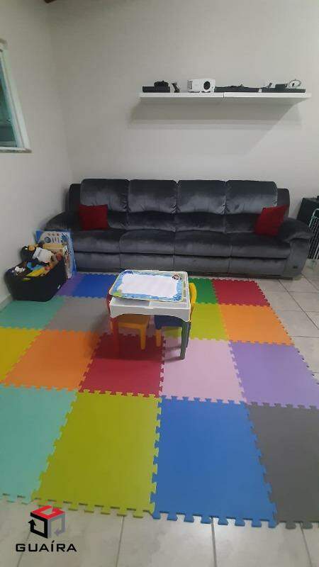 Sobrado à venda com 3 quartos, 220m² - Foto 2