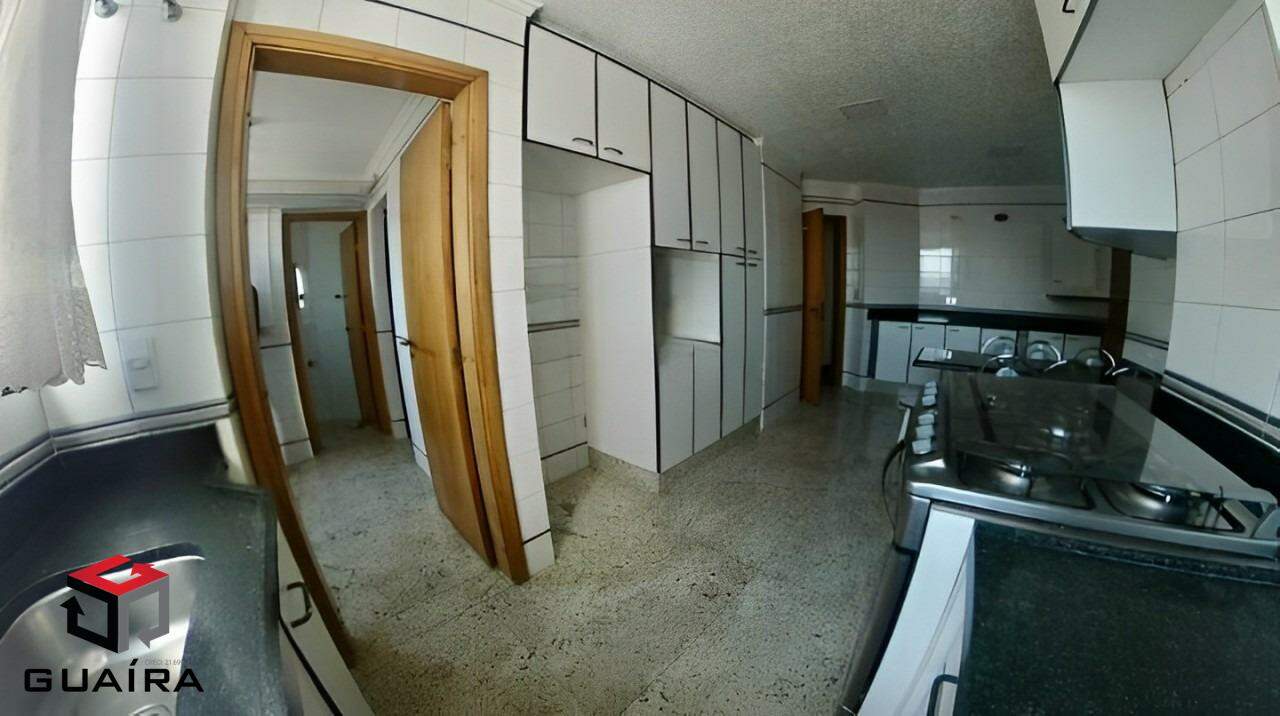 Apartamento à venda com 3 quartos, 135m² - Foto 4