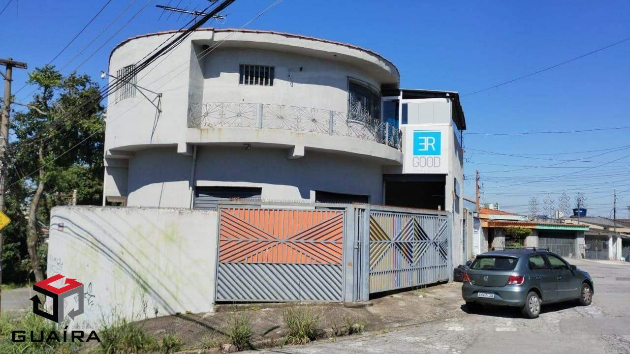 Casa Comercial à venda com 1 quarto, 196m² - Foto 2