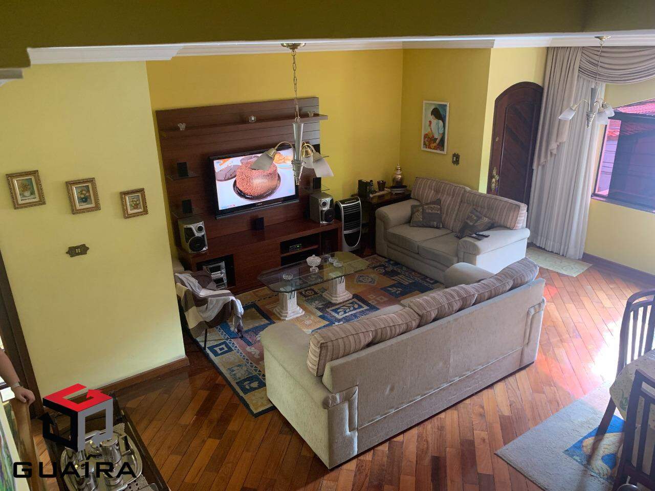 Sobrado à venda com 3 quartos, 268m² - Foto 1