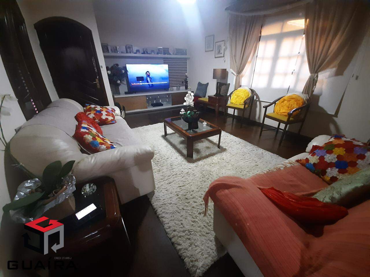 Sobrado à venda com 3 quartos, 200m² - Foto 2