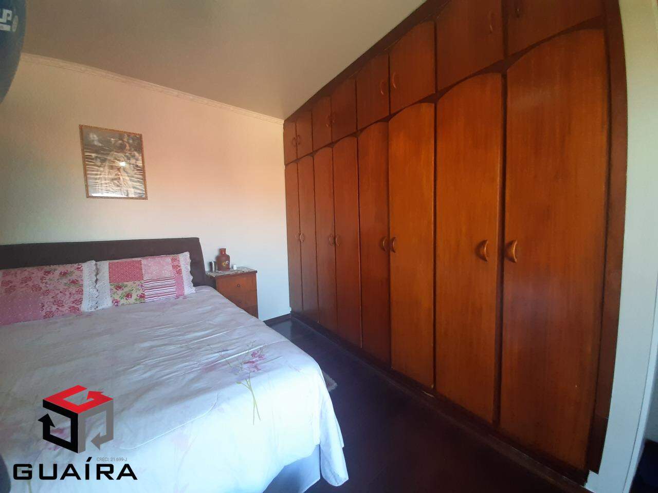 Sobrado à venda com 3 quartos, 200m² - Foto 18