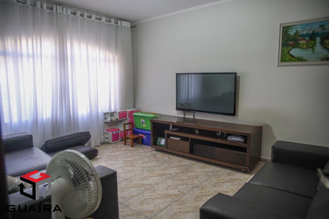 Sobrado à venda com 3 quartos, 221m² - Foto 1