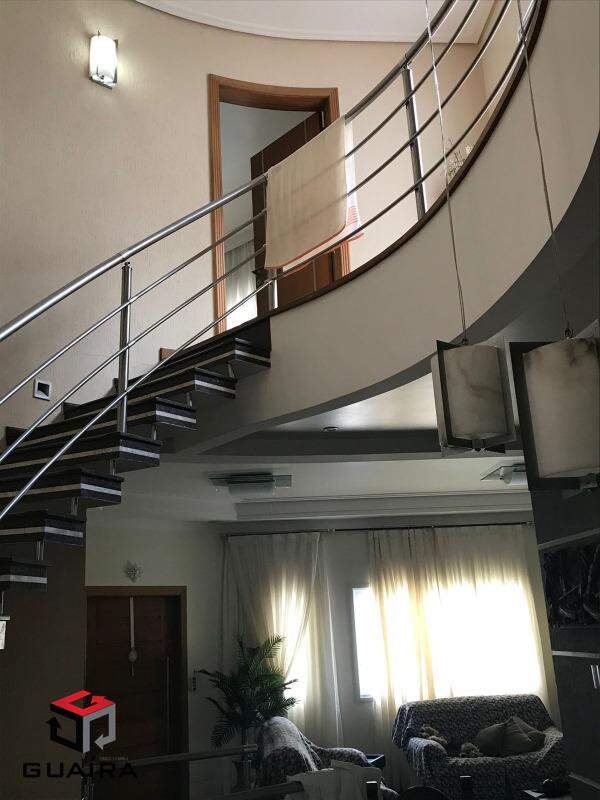 Sobrado à venda com 3 quartos, 286m² - Foto 1