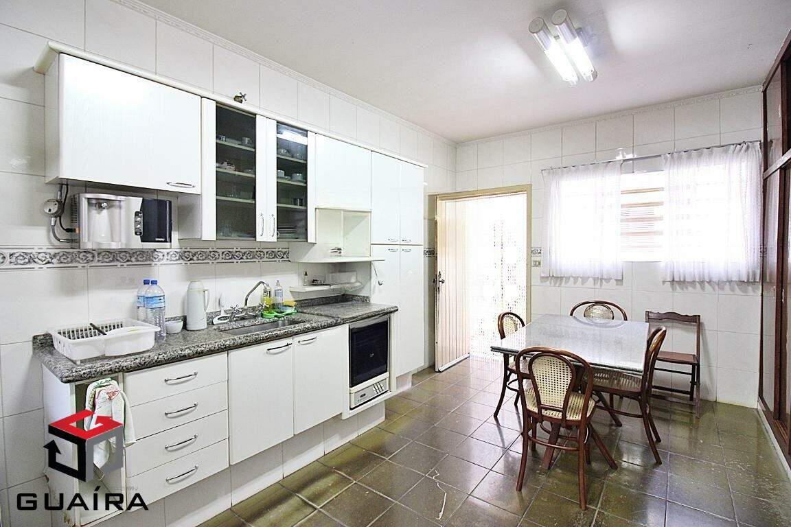 Casa para alugar com 2 quartos, 171m² - Foto 10