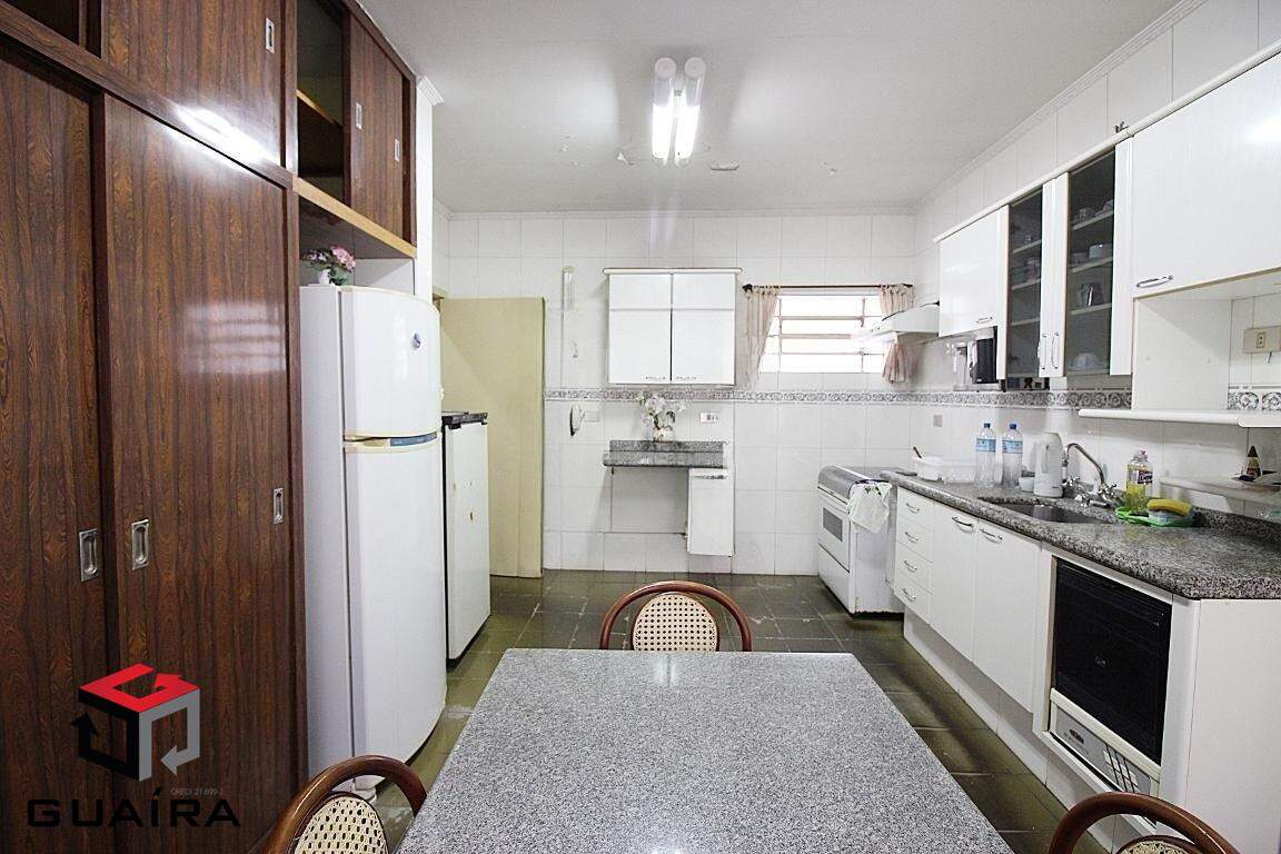 Casa para alugar com 2 quartos, 171m² - Foto 8