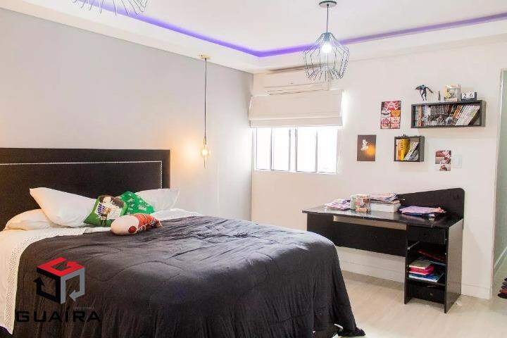 Sobrado à venda com 2 quartos, 240m² - Foto 18