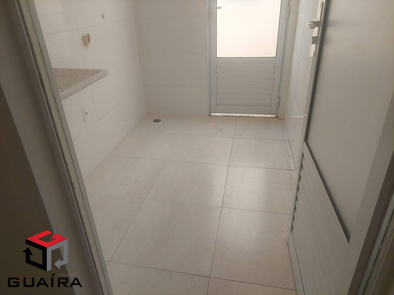 Apartamento à venda com 2 quartos, 72m² - Foto 3