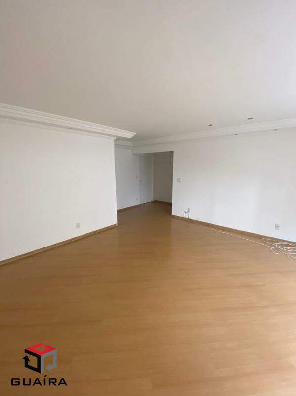 Apartamento à venda com 3 quartos, 167m² - Foto 2