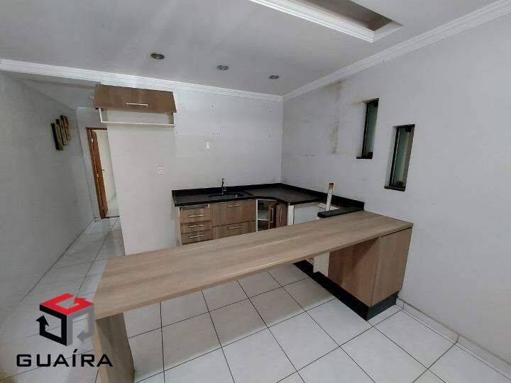 Sobrado à venda com 3 quartos, 194m² - Foto 2