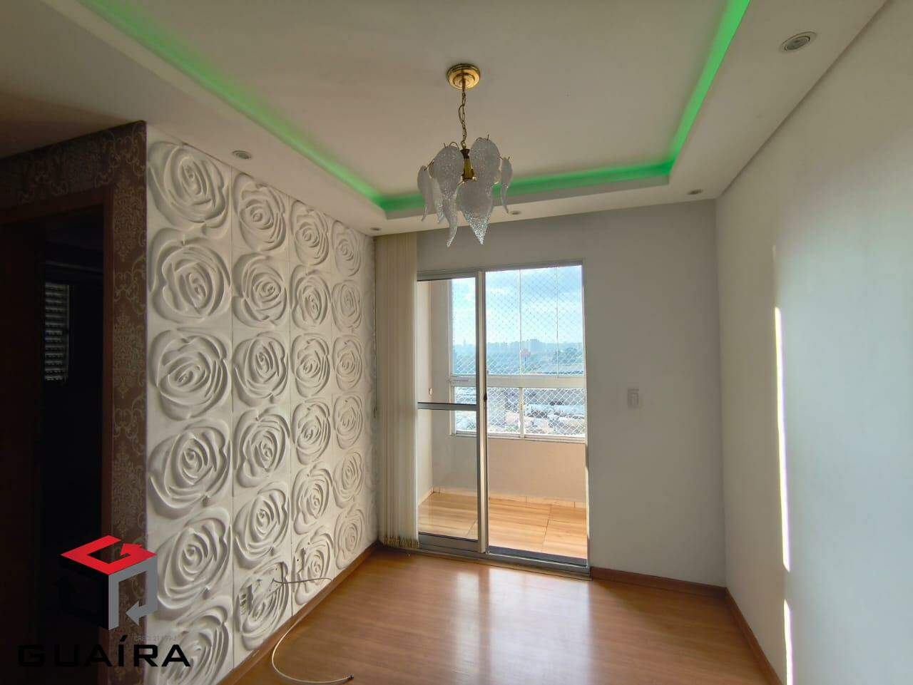 Apartamento à venda com 2 quartos, 50m² - Foto 2