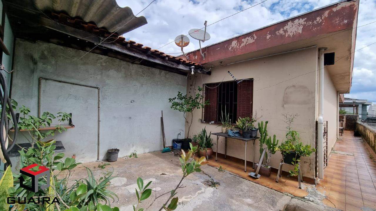 Casa à venda com 2 quartos, 180m² - Foto 3