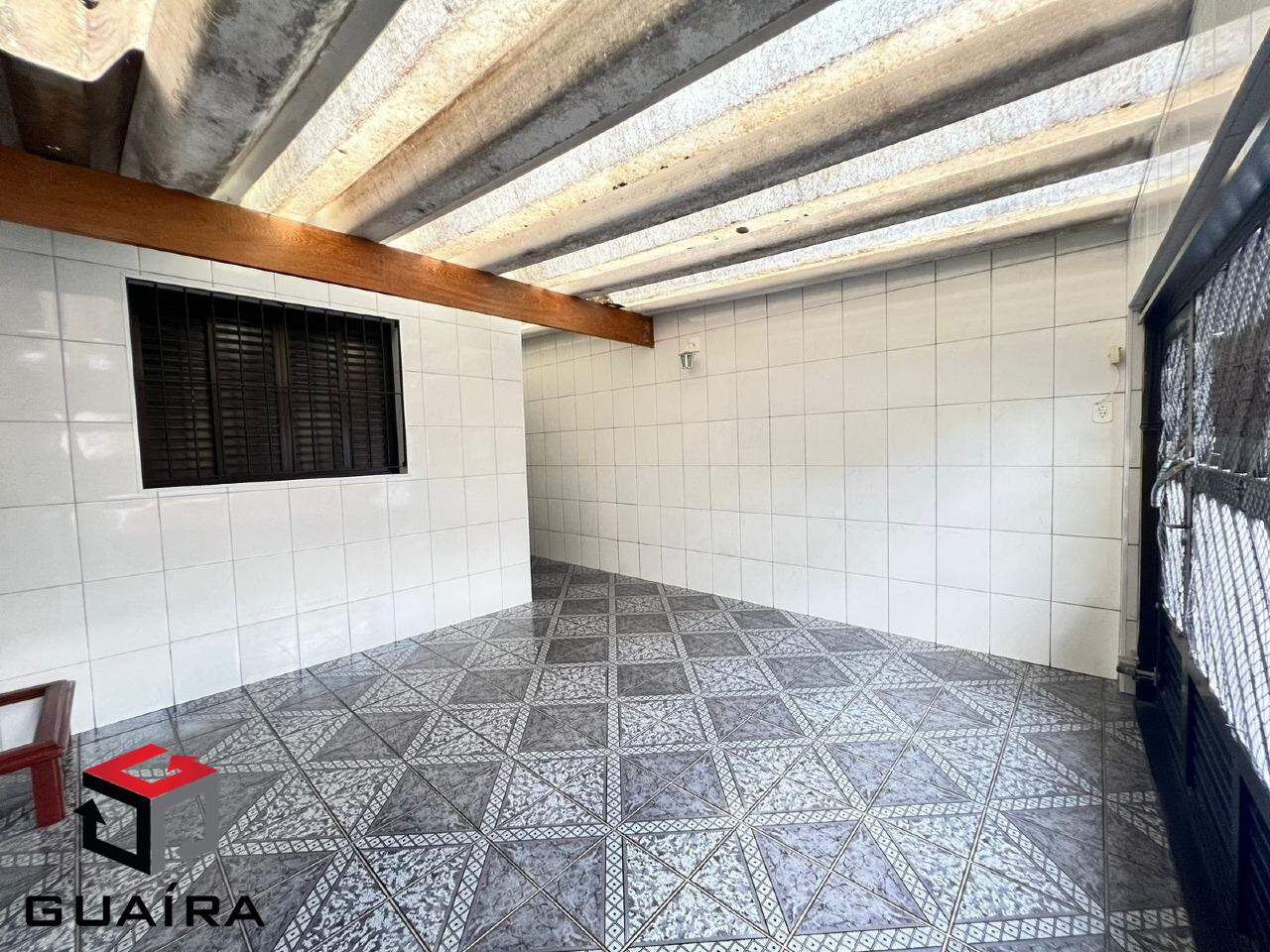 Casa à venda com 2 quartos, 124m² - Foto 1