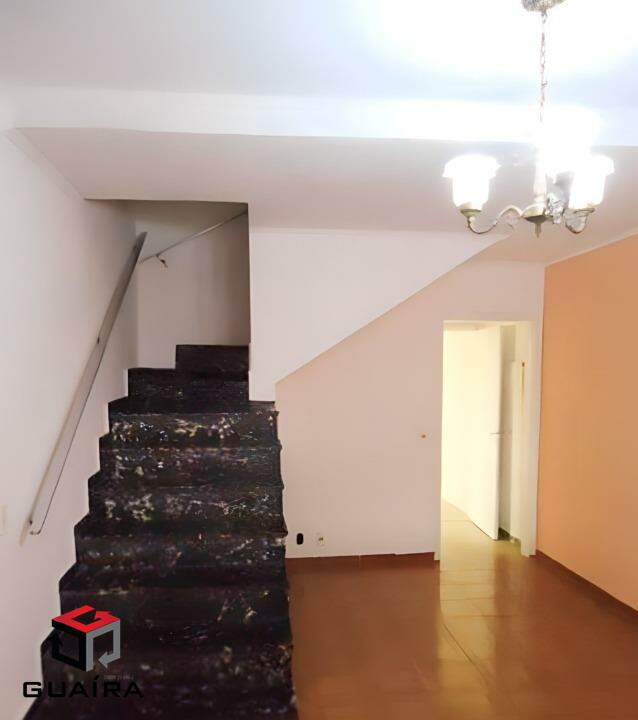 Sobrado à venda com 3 quartos, 140m² - Foto 1