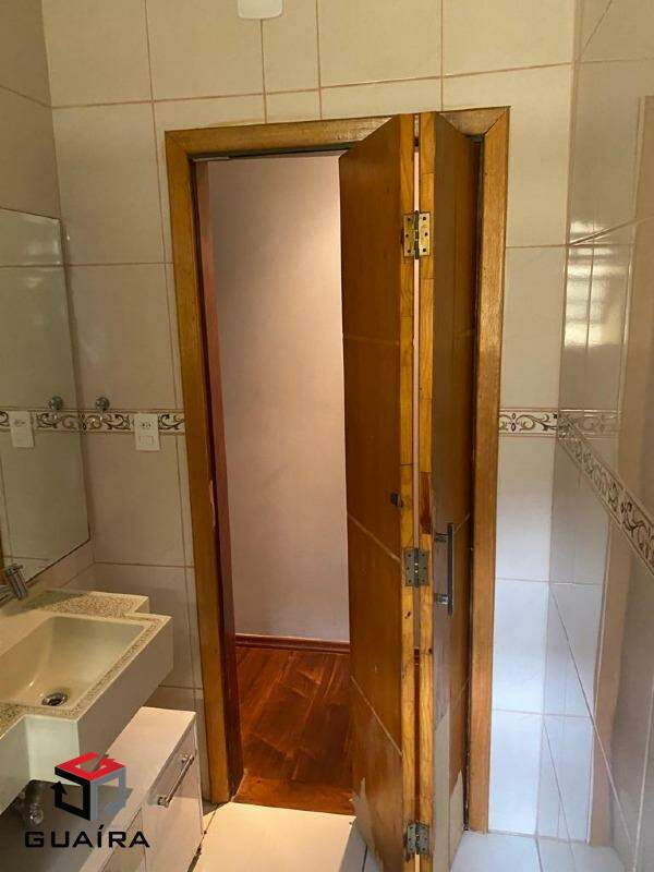 Sobrado à venda com 3 quartos, 216m² - Foto 27