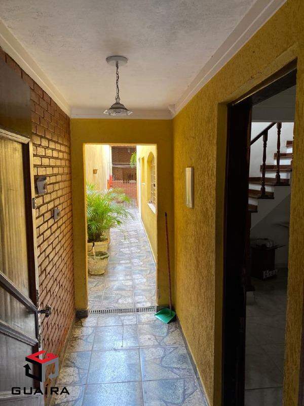 Sobrado à venda com 3 quartos, 216m² - Foto 32