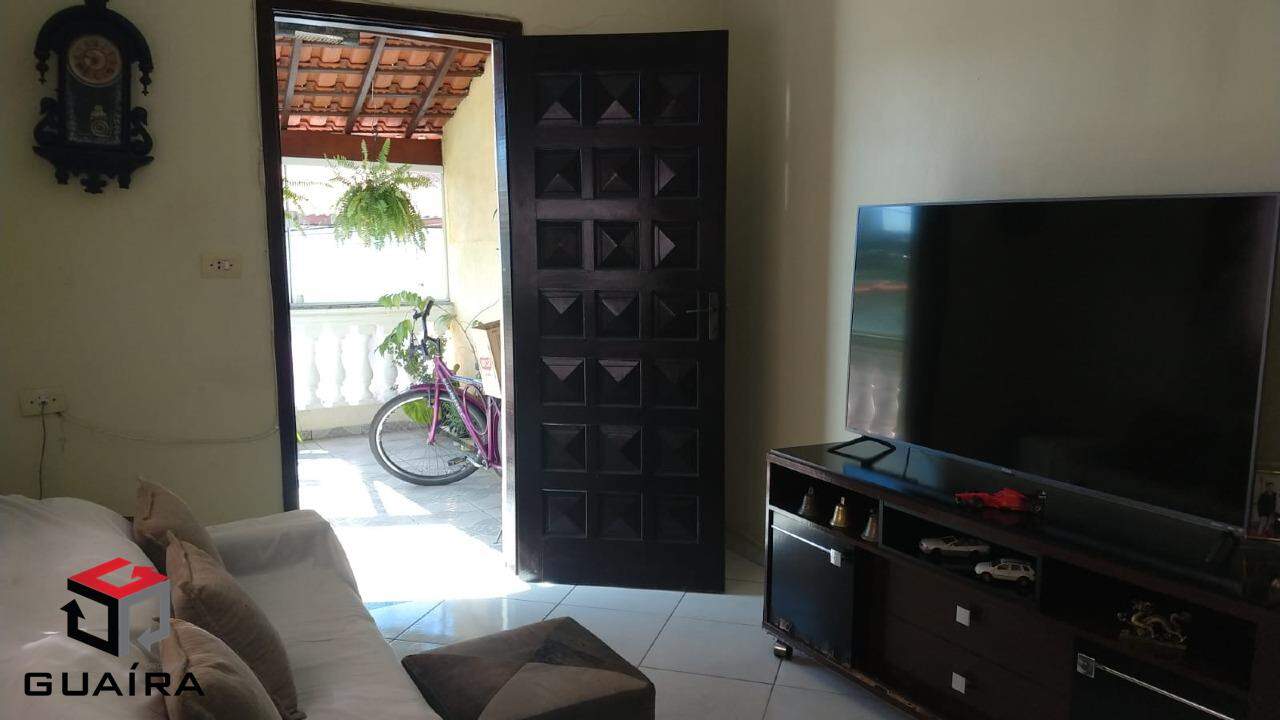 Sobrado à venda com 2 quartos, 190m² - Foto 2