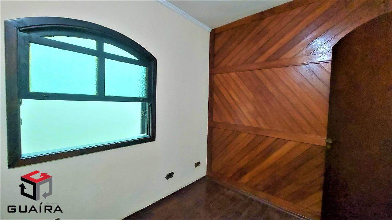 Sobrado à venda com 4 quartos, 240m² - Foto 8