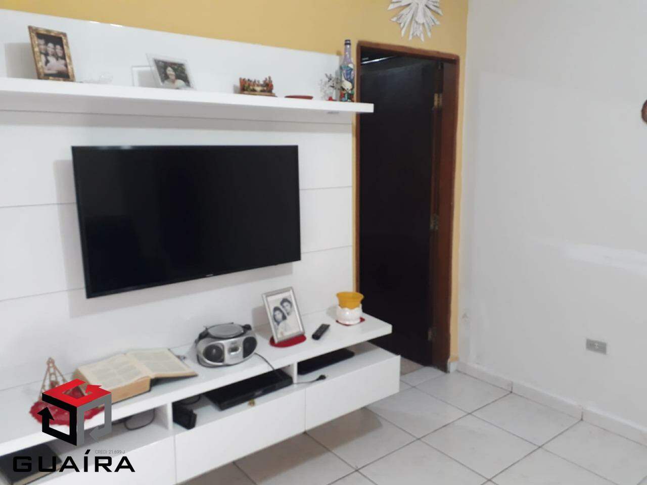 Casa à venda com 2 quartos, 113m² - Foto 2