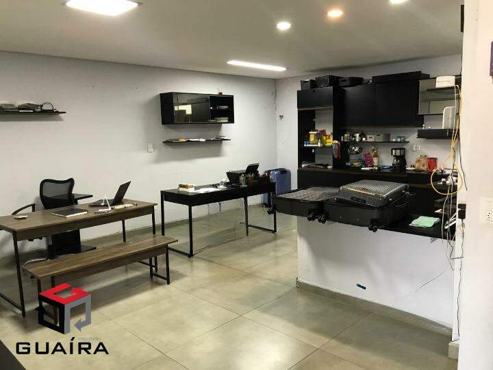 Casa à venda com 3 quartos, 200m² - Foto 26