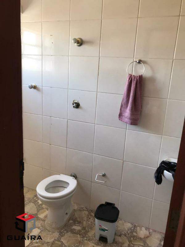 Casa à venda com 3 quartos, 200m² - Foto 22