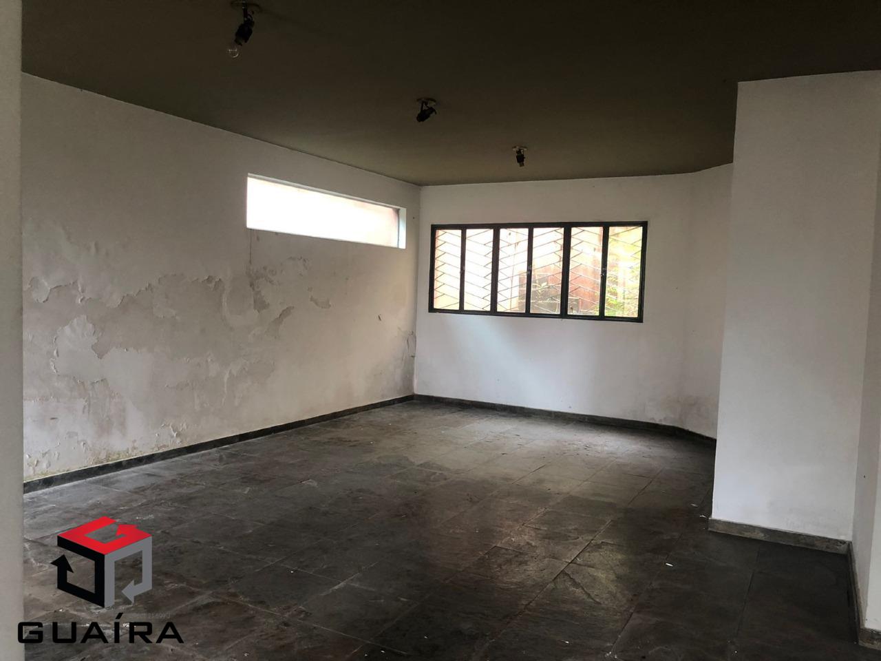 Casa à venda com 3 quartos, 300m² - Foto 3