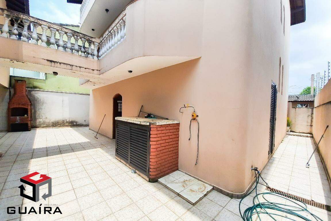 Sobrado à venda com 4 quartos, 609m² - Foto 47