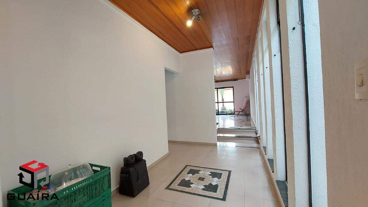 Casa à venda com 3 quartos, 327m² - Foto 7