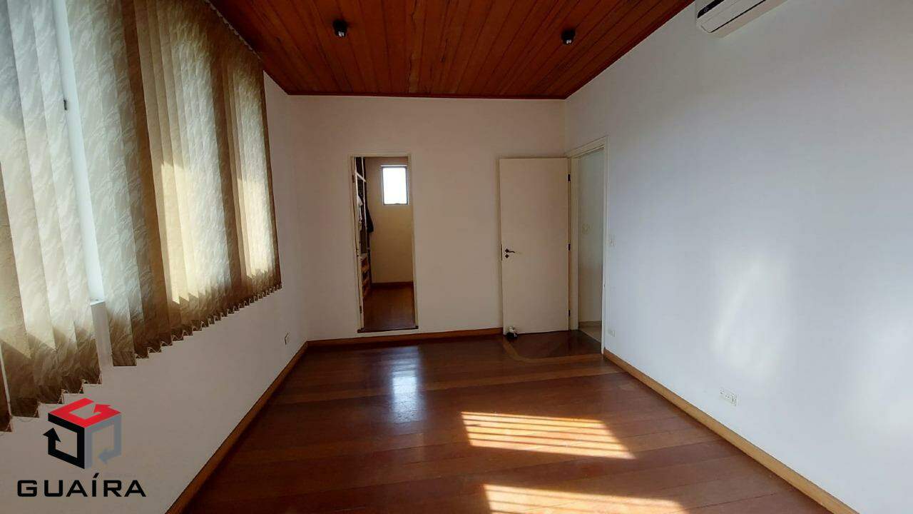 Casa à venda com 3 quartos, 327m² - Foto 35