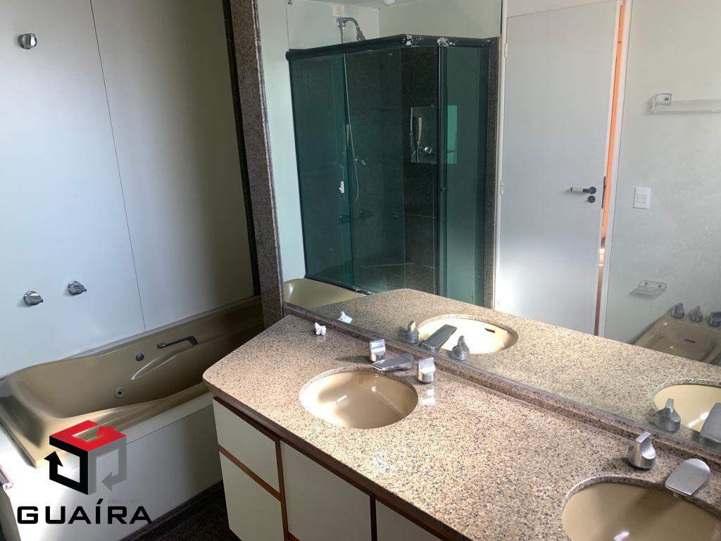 Apartamento para alugar com 4 quartos, 298m² - Foto 11