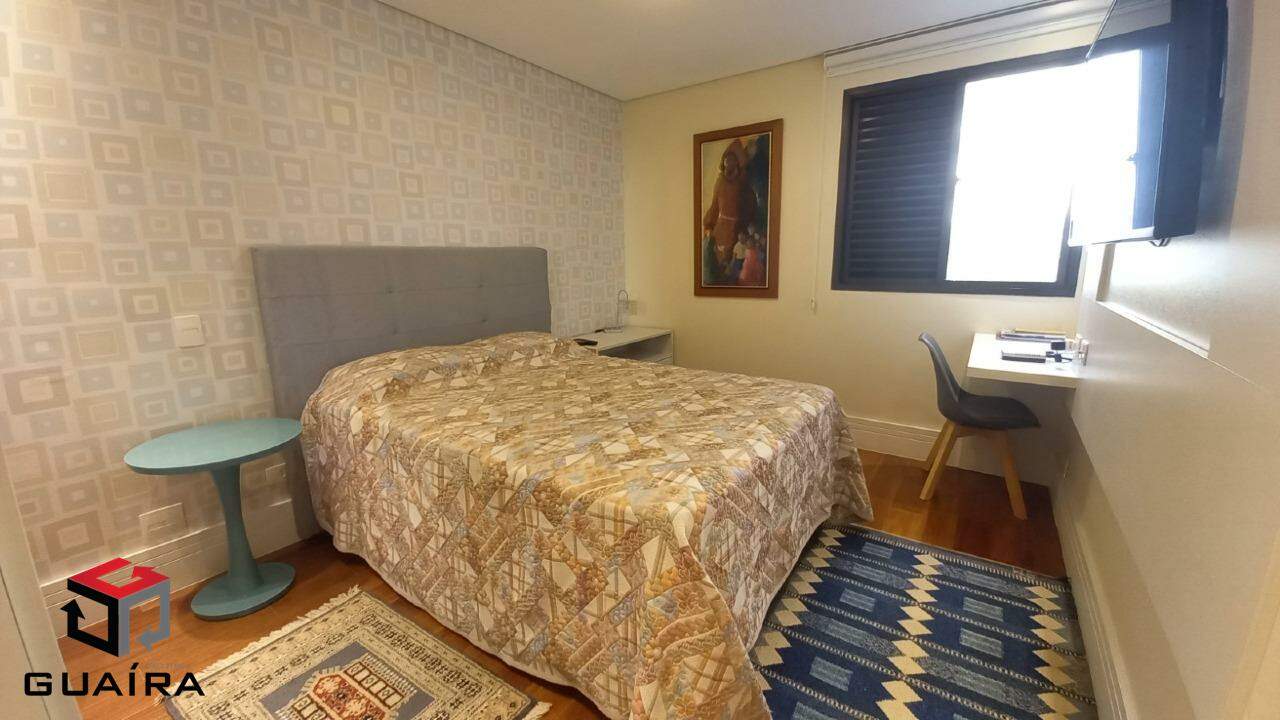 Apartamento à venda com 3 quartos, 212m² - Foto 29