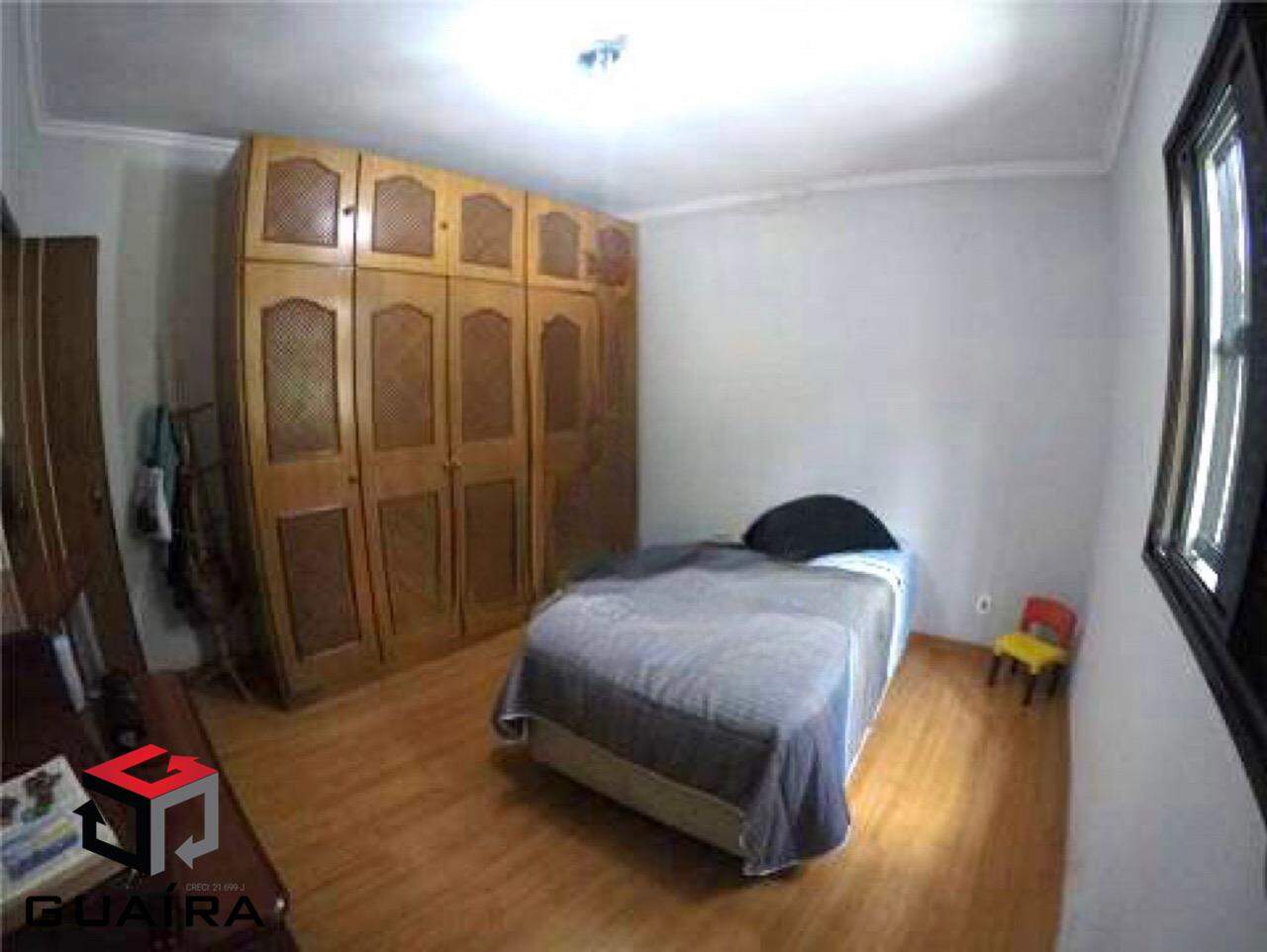 Casa à venda com 2 quartos, 300m² - Foto 2