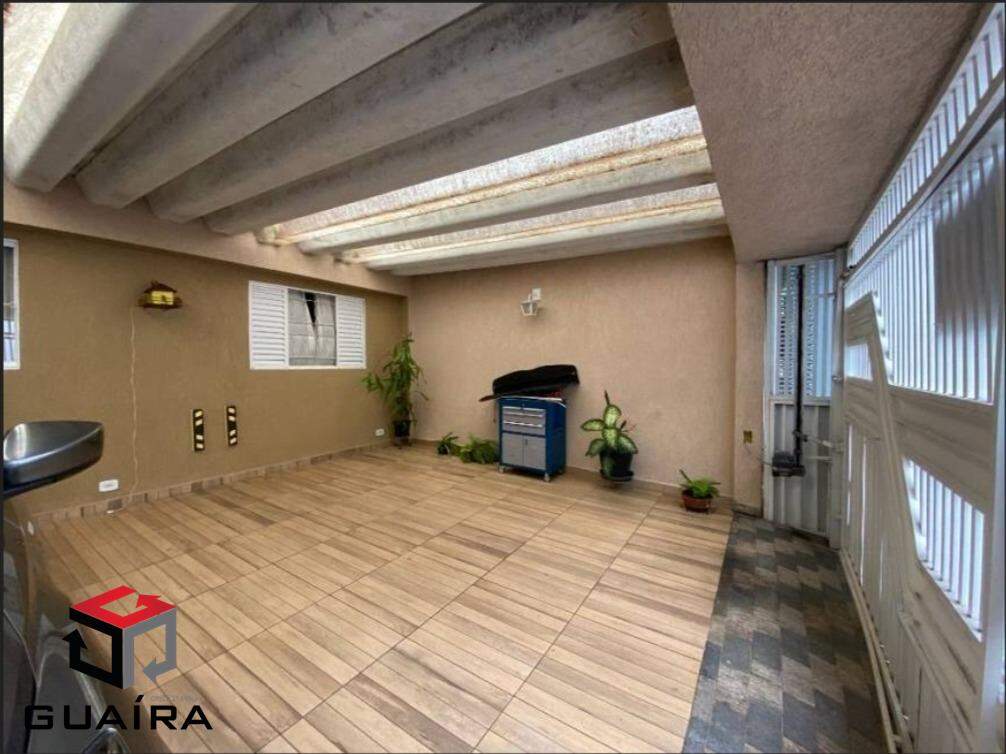 Casa à venda com 3 quartos, 105m² - Foto 2