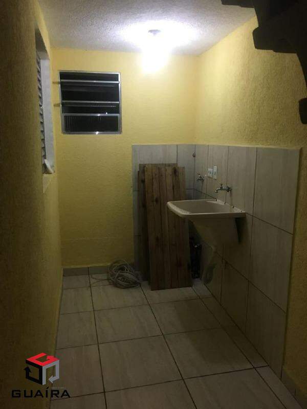 Casa à venda com 2 quartos, 300m² - Foto 14