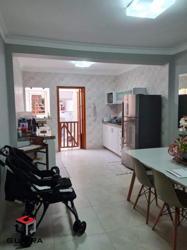 Sobrado à venda com 2 quartos, 152m² - Foto 2