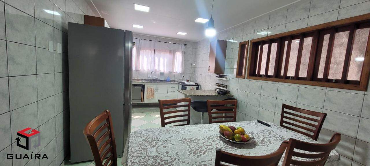 Sobrado à venda com 3 quartos, 217m² - Foto 4