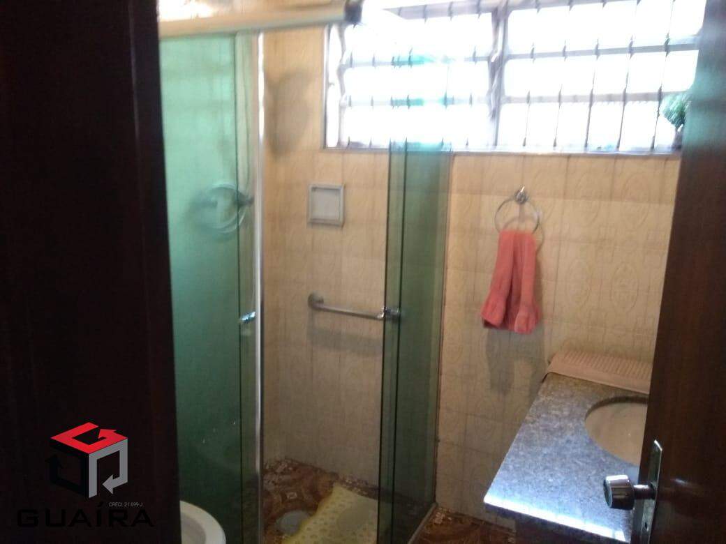 Casa para alugar com 4 quartos, 250m² - Foto 13