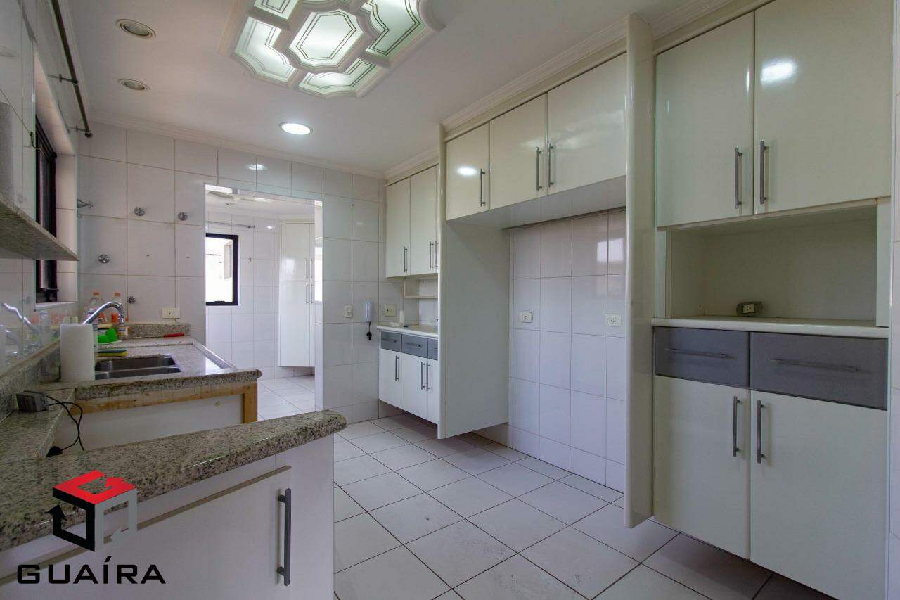 Apartamento à venda com 5 quartos, 196m² - Foto 1