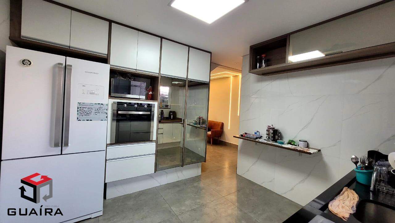 Sobrado à venda com 3 quartos, 215m² - Foto 11